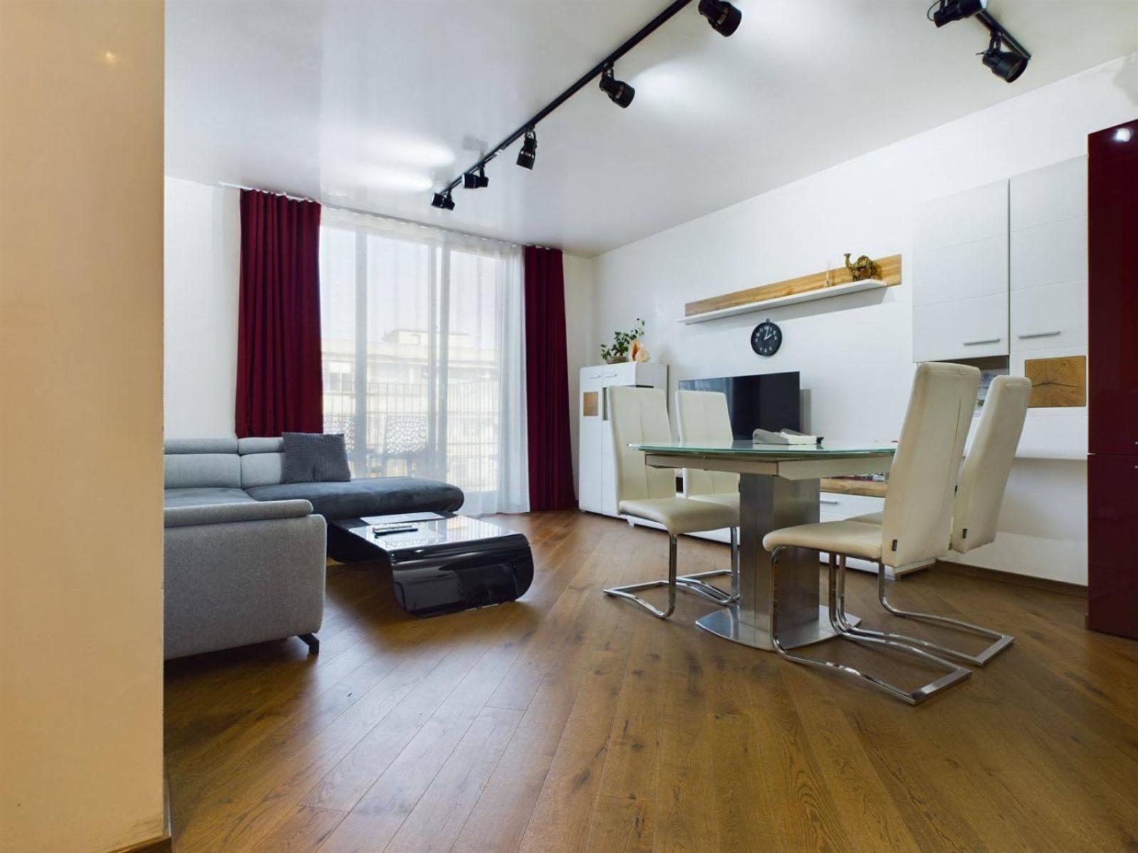 Luxury Apartment In Building K55 With Free Garage Βάρνα Εξωτερικό φωτογραφία